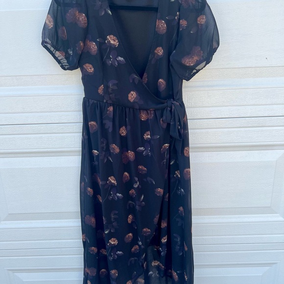 Disturbia Black Floral Midi Dress - Picture 5 of 8